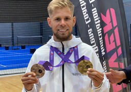 Athlétisme : Le champion du monde du 10 000 m Jimmy Gressier a reçu près de 200 personnes en dédicace