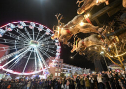 Patinoire, grande roue, bar à raclette, parade: pour Noël, Dunkerque met le paquet (cadeau)