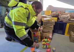 Après le scandale Shein, des contrôles de colis renforcés par la douane à Calais 