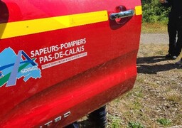 Terre des 2 Caps : une automobiliste chute de 3 mètres en contrebas d'une petite route