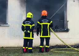 Un important incendie ravage une habitation à Menneville, près de Desvres