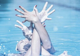 Abbeville accueille début mai les Championnats de France de natation artistique, près de 900 jeunes talents attendus.