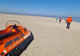 Berck :  une touriste allemande prise par la marée sauvée par la SNSM 