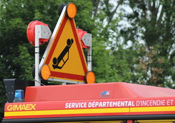 A16 : une voiture sur le toit à hauteur de Saint-Folquin, la circulation fortement perturbée