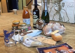 Calais : les inscriptions pour le colis de Noël des aînés ouvrent à l’automne, voici les dates à retenir