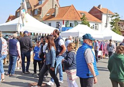 STELLA-PLAGE : LES MARCHÉS NOCTURNES CHANGENT DE VISAGE, LES EXPOSANTS ONT JUSQU’AU 14 JUIN POUR CANDIDATER