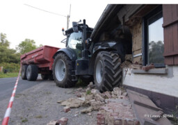 La Calotterie : un tracteur percute une maison, un risque d’effondrement mobilise d’importants secours