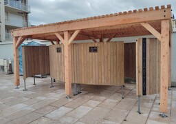 Wimereux : les nouveaux vestiaires se mettent à l’abri des regards.