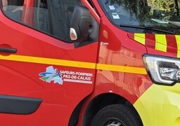 Éperlecques : un homme grièvement blessé après une chute d’un véhicule.