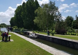 Ailly-sur-Somme : une rivière artificielle de 40 mètres pour aider les poissons à franchir le barrage