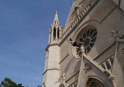 Neuville-sous-Montreuil : la Chartreuse de Neuville accueille un nouveau show aérien !