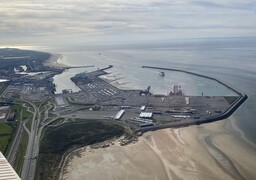 Le port de Calais bloqué par la CGT depuis jeudi après-midi !