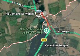 Waben : une voiture percute un pylône électrique sur la D940.