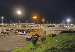Eurotunnel à Coquelles : un minibus percute une navette Le Shuttle, 19 personnes impliquées