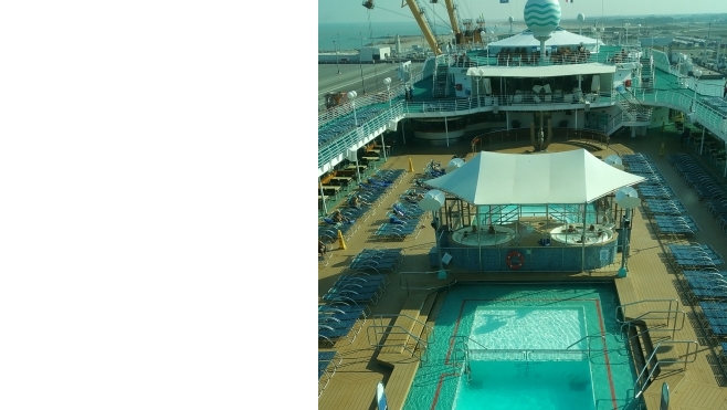 Le port de calais a accueilli le plus gros paquebot de croisière de son histoire...