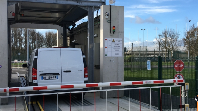 5 millions d'Euros investis par Eurotunnel dans deux scanners pour les Vans et fourgonnettes !
