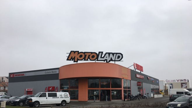 MOTOLAND à Calais est au taquet à 2 jours de l'enduropale !
