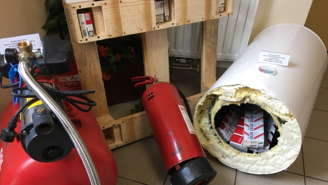 Les douaniers de Dunkerque ont mis fin à une fabrication clandestine de cigarettes anglaises en 2016 !