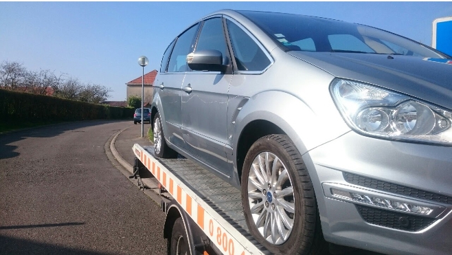 Pneus crevés et rayures sur les carrosseries d'une vingtaine de voitures à Saint Martin Boulogne !