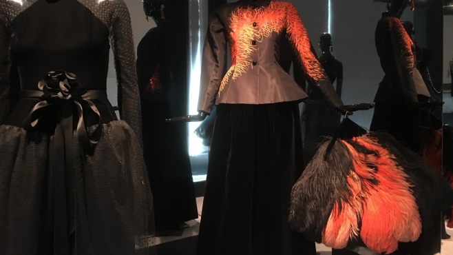 La mode de Givenchy s’expose à la Cité internationale de la dentelle à Calais