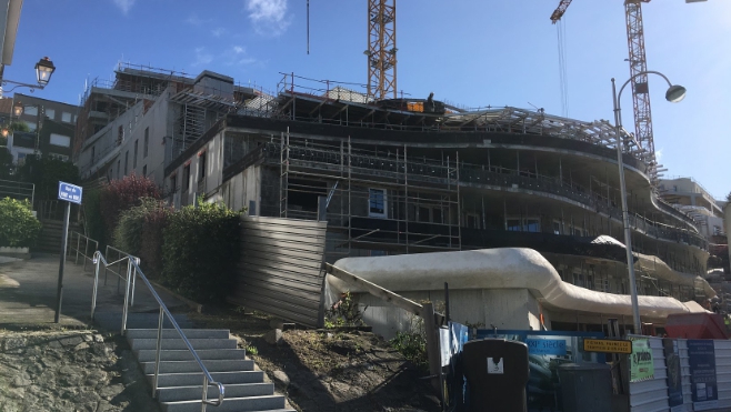 A Boulogne sur mer, le chantier des terrasses de la falaise entre dans sa phase de finition !