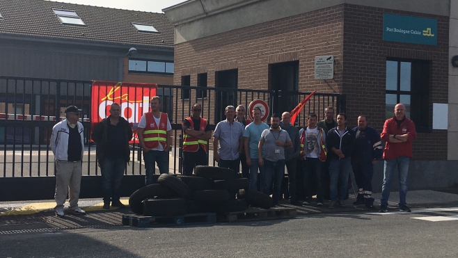 Mouvement de grogne de la CGT au port de Calais