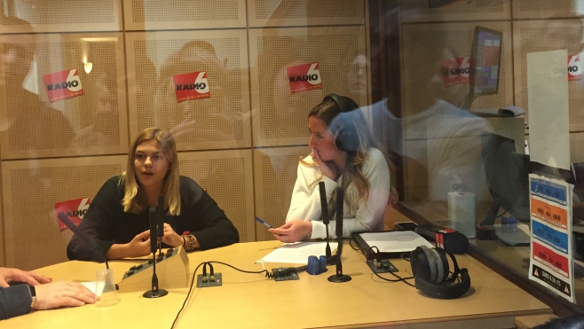 Louane était l'invitée de RADIO 6 pour une émission spéciale et en direct