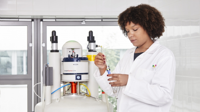 Une doctorante Montreuilloise lauréate de la bourse l'Oréal pour ses recherches sur les médicaments