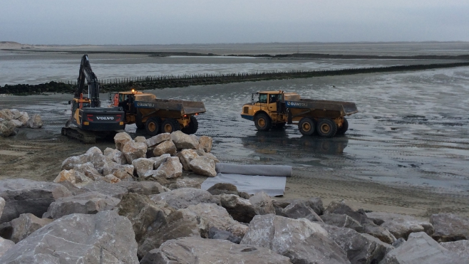 A Berck, les travaux d'enrochement des Sternes viennent de débuter