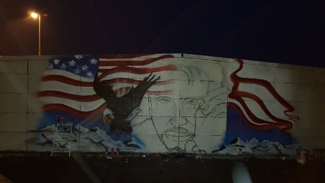Calais : nouvelle fresque en hommage à Johnny