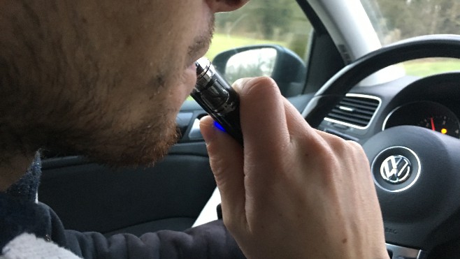 Une molécule de cannabis dans du liquide à vapoter : quelles conséquences pour la santé ?