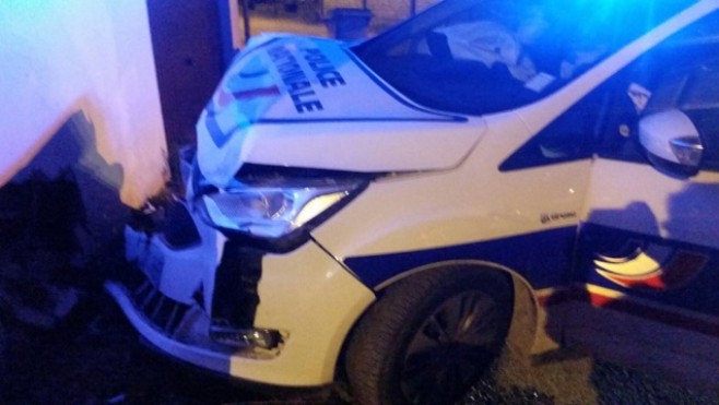 Calais : un refus de priorité fait 3 policiers blessés