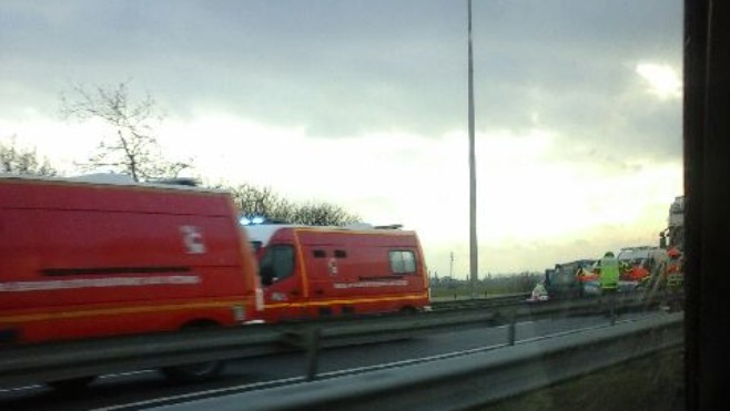 Cinq blessés dont deux graves dans l'accident sur l'A16 à Calais