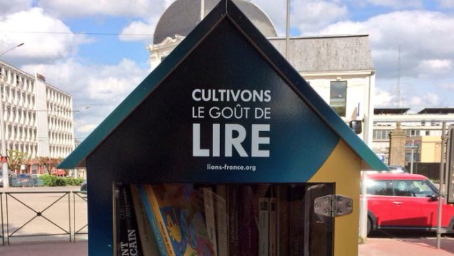 Des boites à livres fleurissent à Boulogne sur mer !