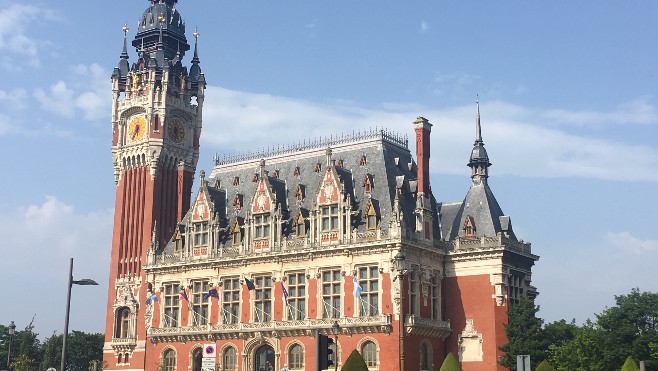 Envie de sensations fortes ? La tyrolienne géante à Calais est faite pour vous !