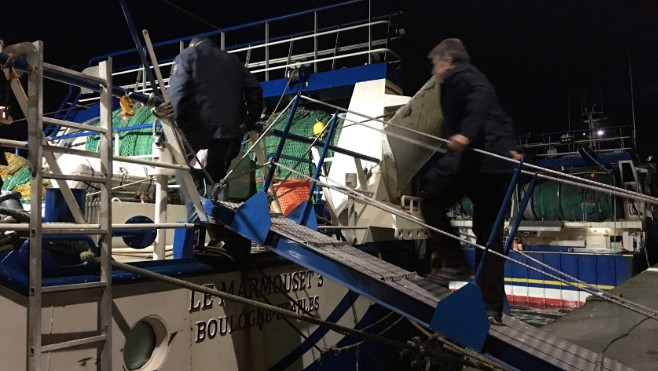 Les marins-pêcheurs se mobilisent à Boulogne pour conserver les rejets en mer !