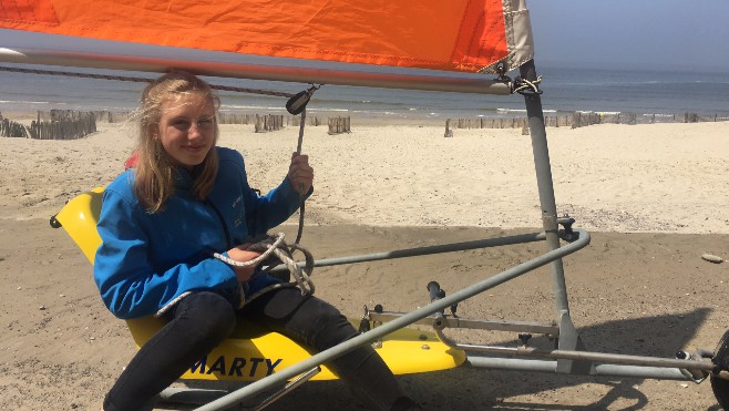 Camiers: Elsa Delaval a décroché son premier titre de Championne de France de char à voile