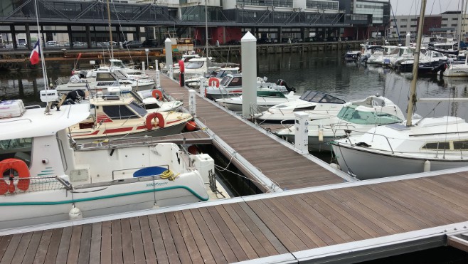 Zoom sur le port de plaisance de Boulogne sur mer et ses 600 anneaux