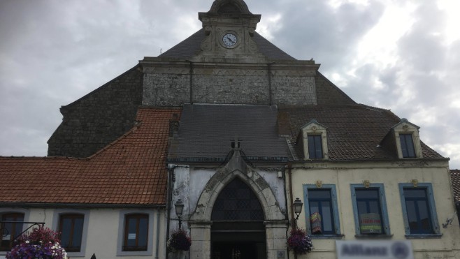 Pénétrez dans l'atypique église de Samer