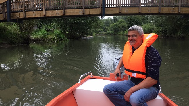 Découvrez la Canche à bord de barques électriques