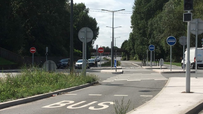 Dunkerque : Interdit de circuler dans les voies réservées aux bus !