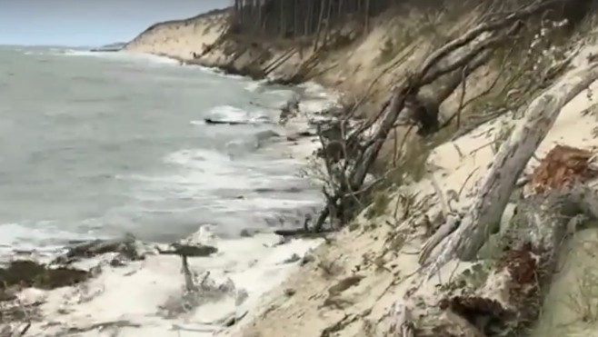 Les grandes marées ont repris tout le sable des rechargements de la Baie d'Authie et de Merlimont