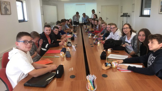 A Samer, les troisièmes du collège Le Trion ont eu cours chez BIC !