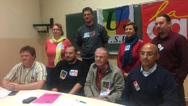 Les enseignants de la Côte d’Opale défilent à Calais