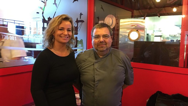 Au Châtillon, le beaujolais servi avec du hareng grillé !