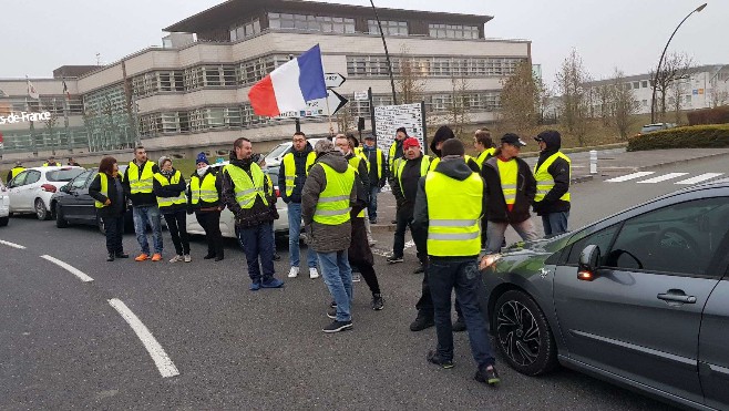 Des centaines de gilets jaunes mobilisés sur la Côte d'Opale