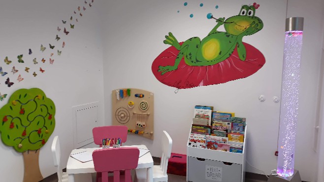 Une nouvelle salle de détente pour les enfants à l’hôpital de Calais grâce à l'association Lilly Rose