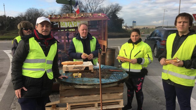 A Marquise, les gilets jaunes ne désarment pas... 