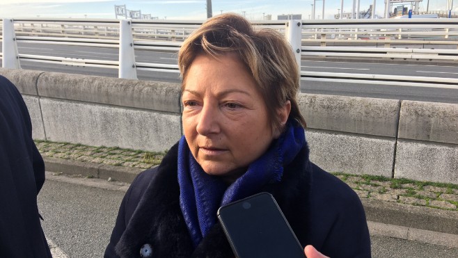 Calais : Natacha Bouchart propose aux beignets tunisiens de rejoindre le village gourmand