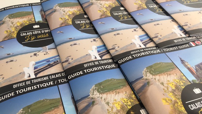 Le nouveau guide de l’office de tourisme Calais Côte d’Opale vient de sortir